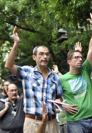 Asamblea en la puerta de Tiempo Argentino. Crédito: Diego Pintos