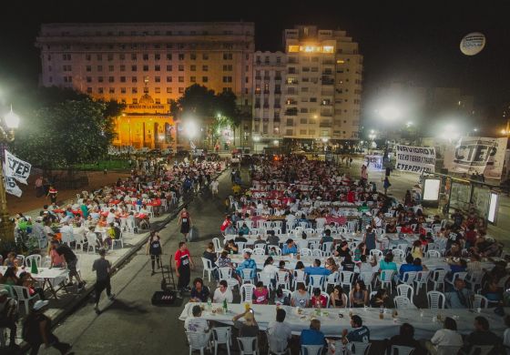 La Ctep pas Noche Buena en la Plaza Congreso