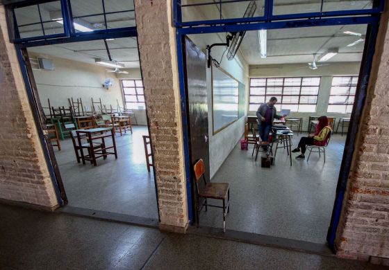 'Las escuelas están cerradas, pero jamás dejamos de dar clases'