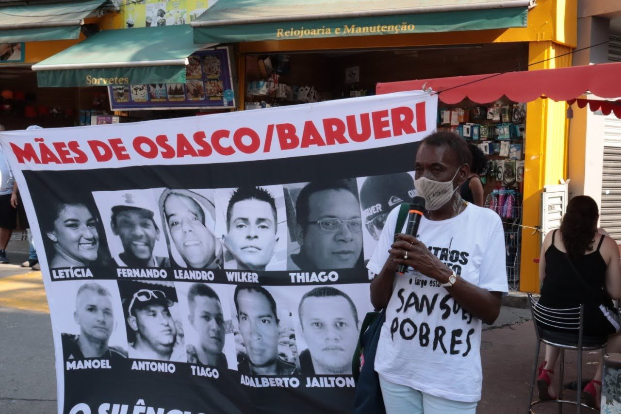 Zilda habla durante manifestación en 20 de febrero en Osasco.