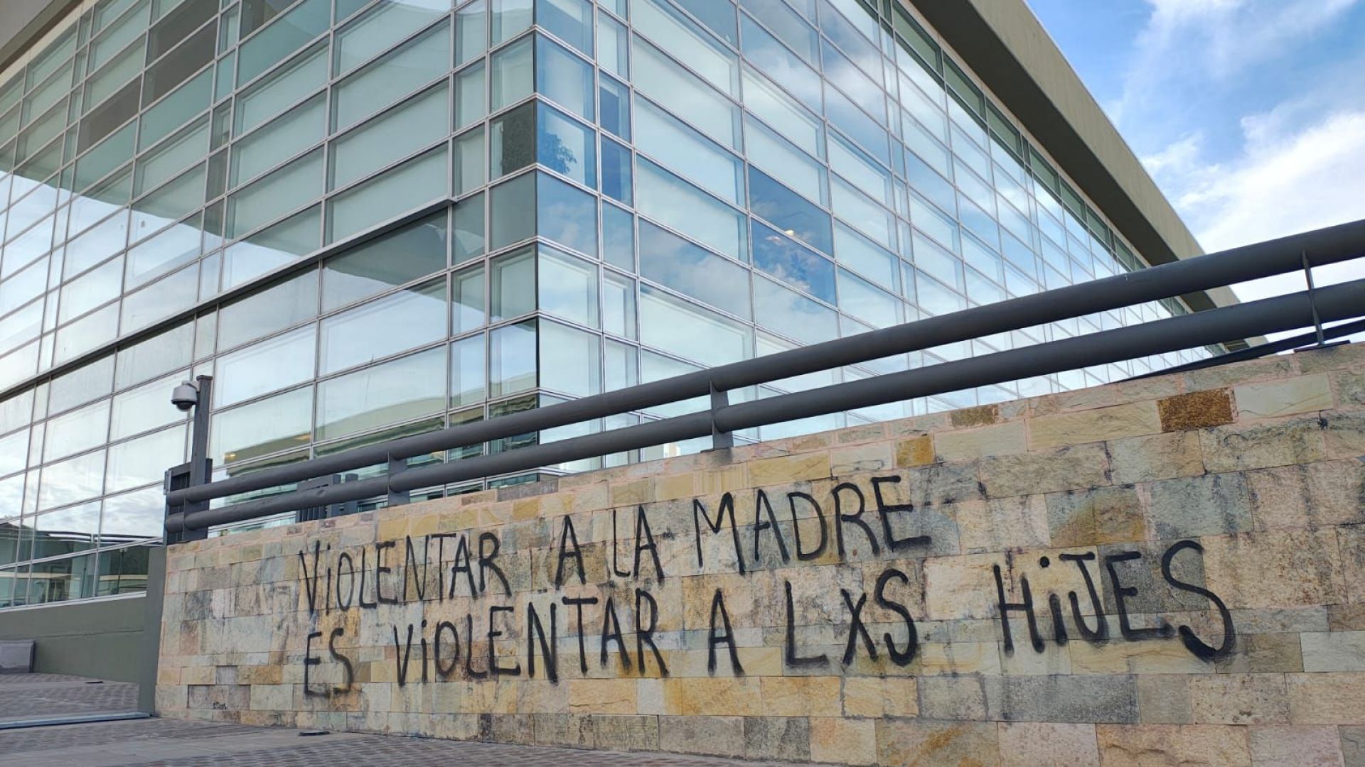 Una madre frente al poder: ¿Dónde está el menor M?